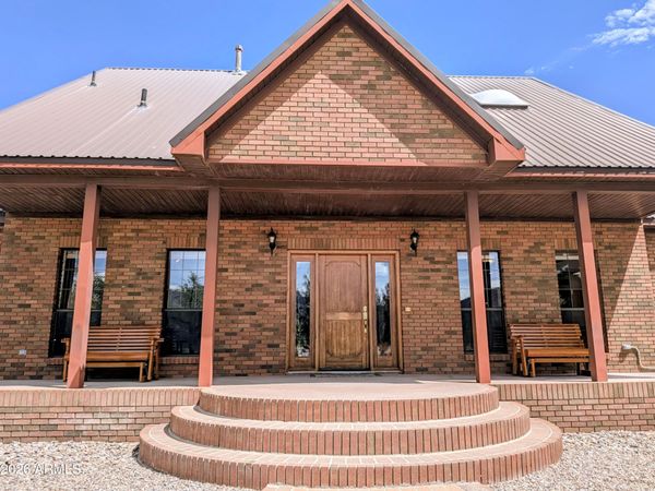 821 W Justin Street, Pearce, AZ 85625