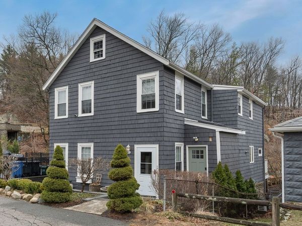 3 Fellsmere Ave, Wakefield, MA 01880