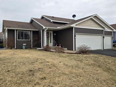 920 W 9th Street, Rush City, MN 55069