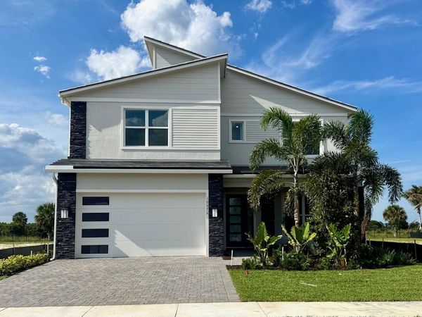 10676 Northbrook Circle, Unit Whitestone, Palm Beach Gardens, FL 33412
