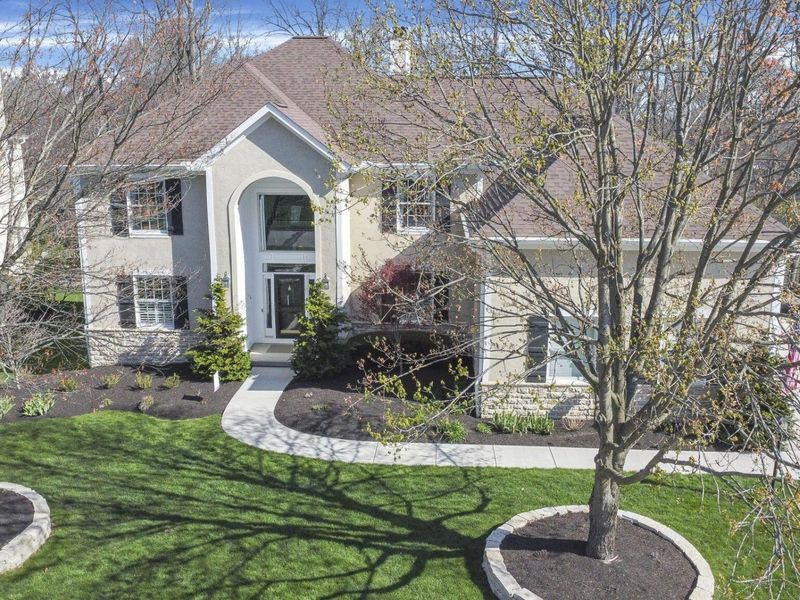 2935 Laura Place, Lewis Center, OH 43035 Photo 1