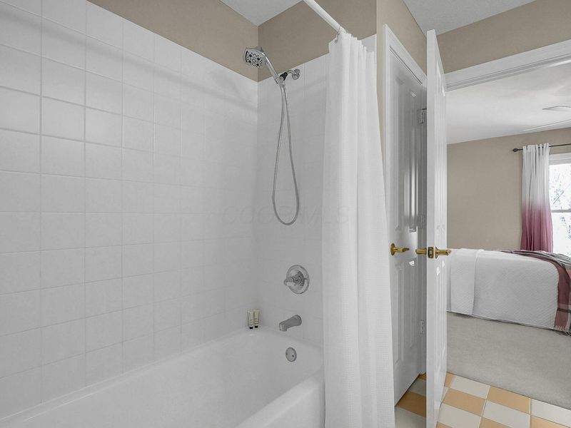 2935 Laura Place, Lewis Center, OH 43035 Photo 38