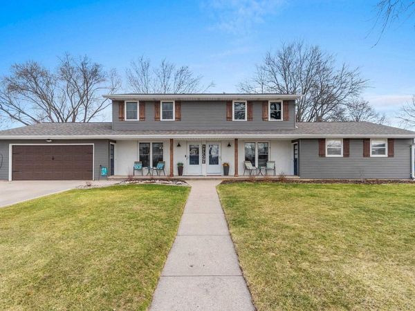 2965 JAUQUET DRIVE, Green Bay, WI 54311