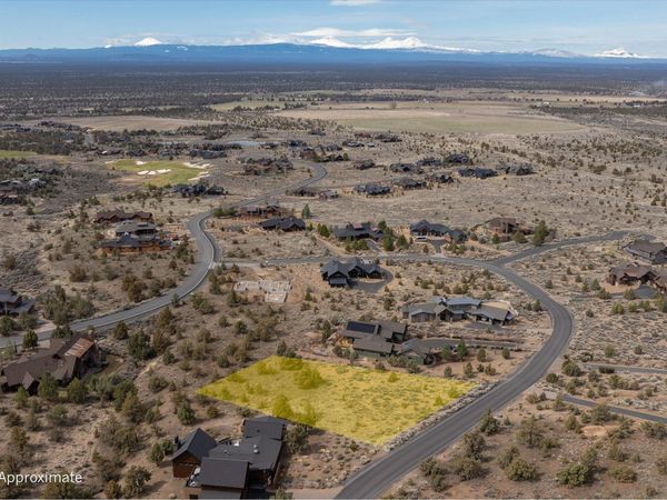 Hat Rock Loop, Unit Homesite 1, Powell Butte, OR 97753