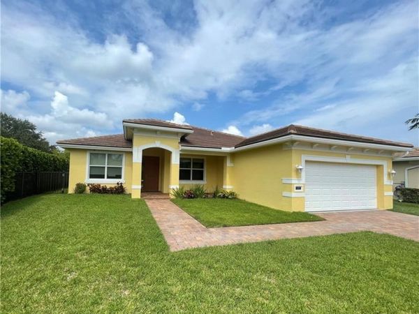 480 NW Windflower Terrace, Jensen Beach, FL 34957