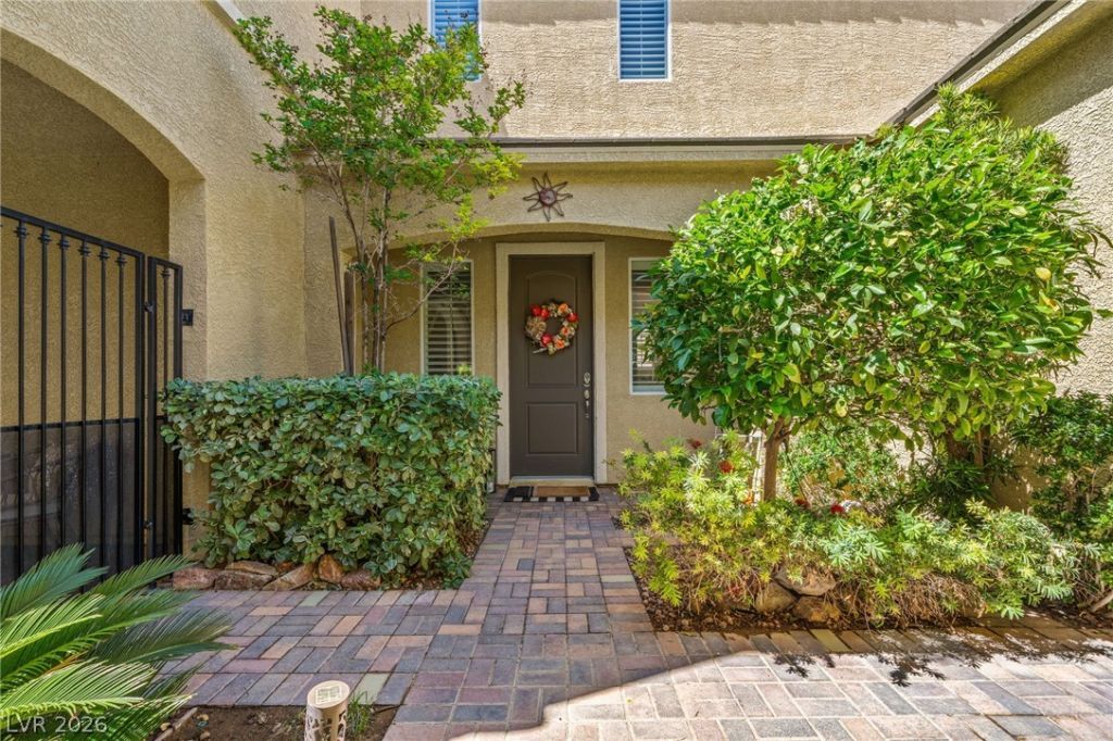 10624 Mount Jefferson Avenue, Las Vegas, NV 89166 Main Photo