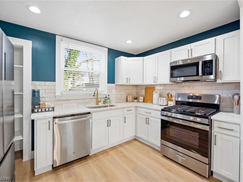 15401 Macauley Avenue, Cleveland, OH 44110 Photo 9