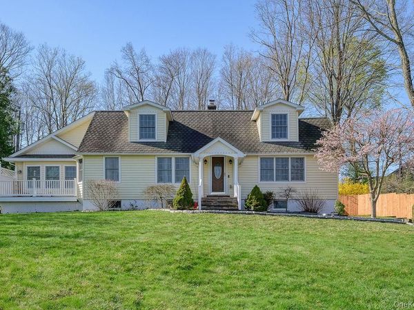 12 Leeside Road, Carmel, NY 10512