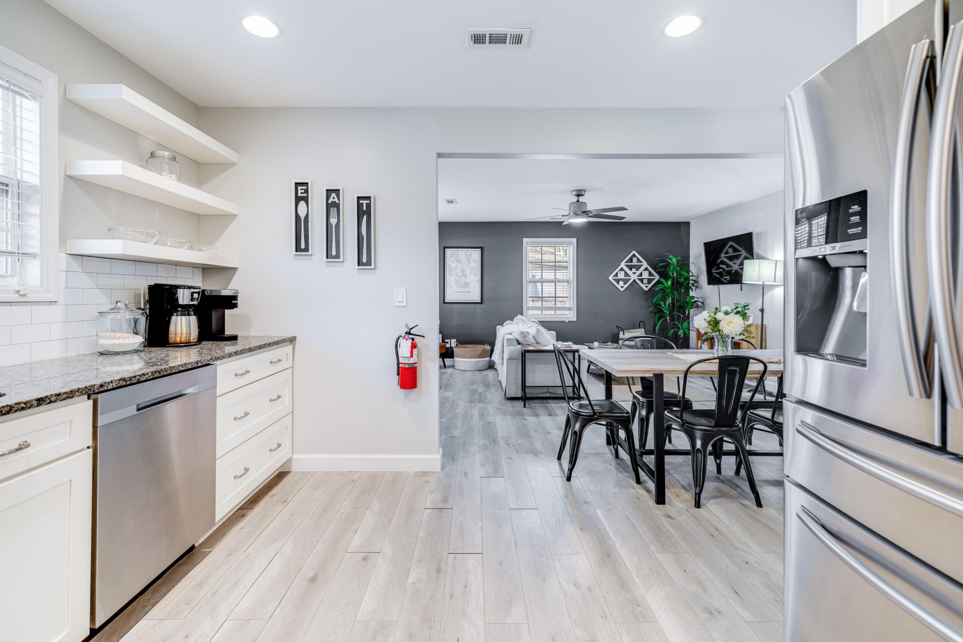 5034 Pittman Street Photo 7