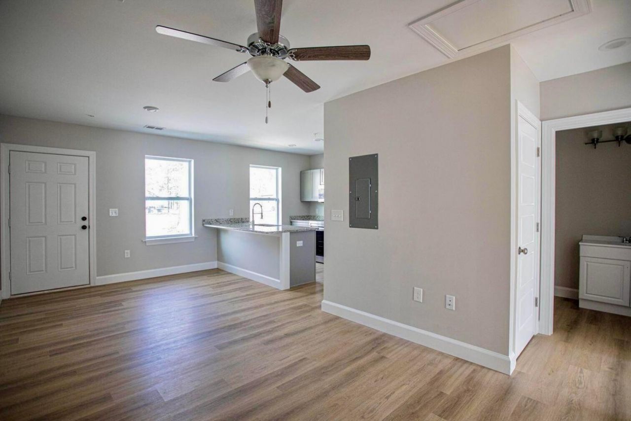 5739 Salvo Street Photo 4