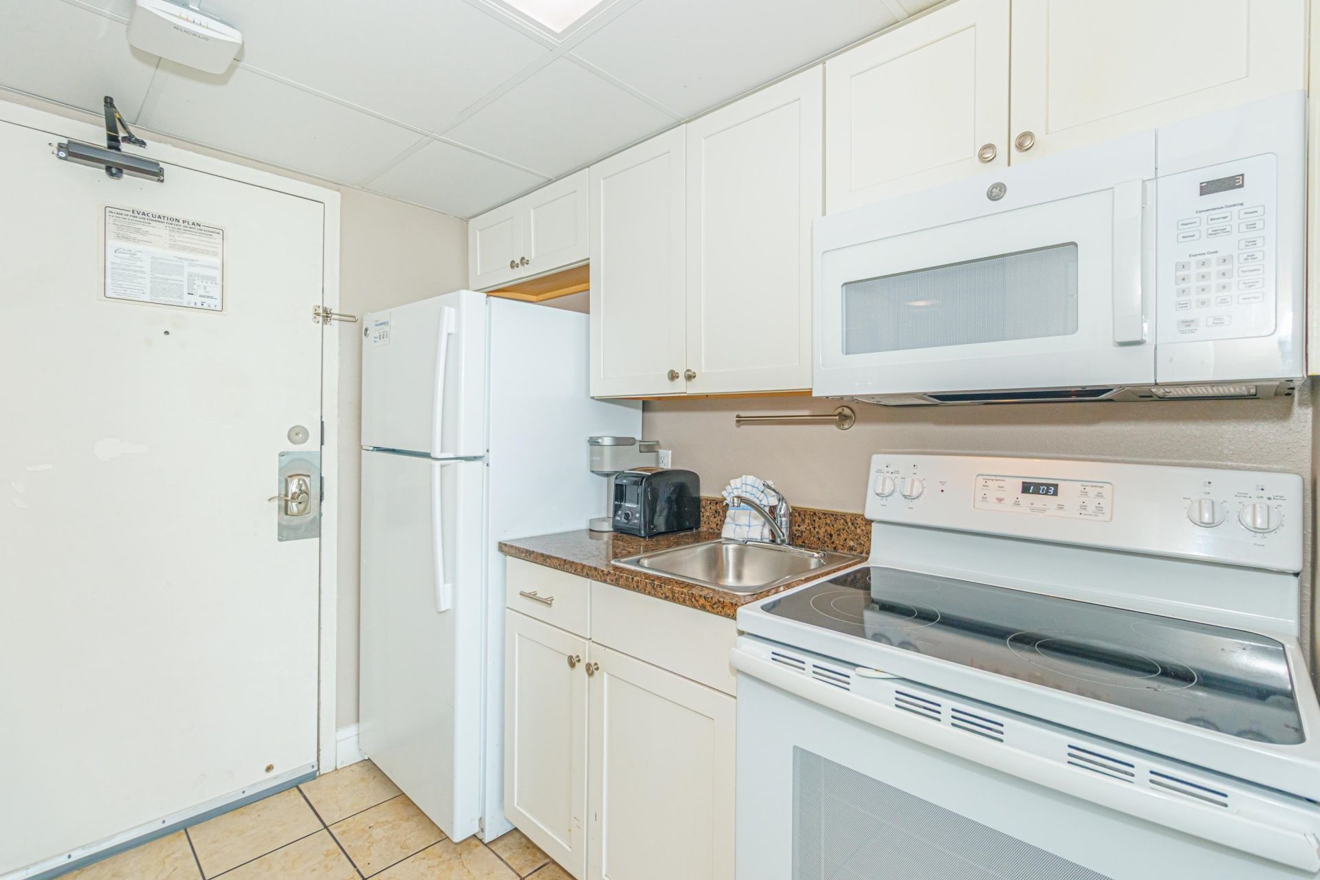 6900 N Ocean Blvd. Photo 20