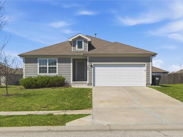726 S Cypress Street, Gardner, KS 66030