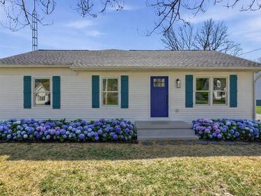 25 BYRD AVENUE, BERRYVILLE, VA 22611