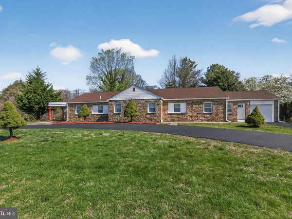 207 ROLLING GREEN AVENUE , NEW CASTLE, DE 19720