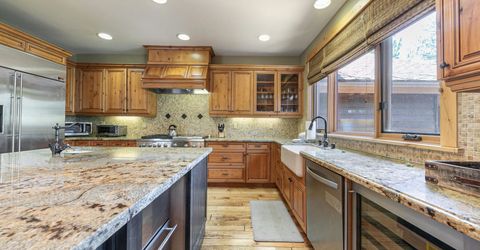 10243 Valmont Trail, Truckee, CA 96161 Photo
