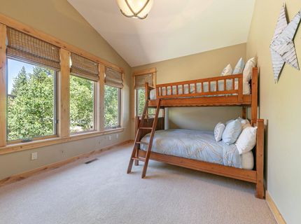 10243 Valmont Trail, Truckee, CA 96161 Photo