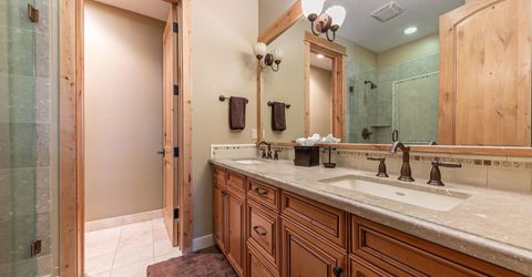 10243 Valmont Trail, Truckee, CA 96161 Photo