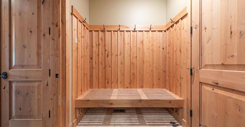 10243 Valmont Trail, Truckee, CA 96161 Photo