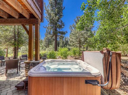 10243 Valmont Trail, Truckee, CA 96161 Photo