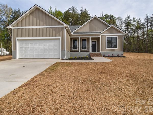 1524 Conestoga Crossing , Catawba, NC 28609