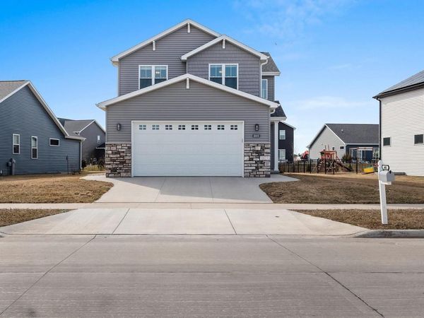 4601 N CHERRYVALE AVENUE, Appleton, WI 54913