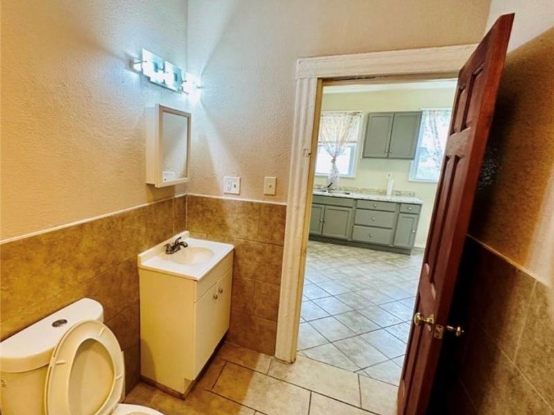 3625 Newark Avenue, Cleveland, OH 44109 Photo 10