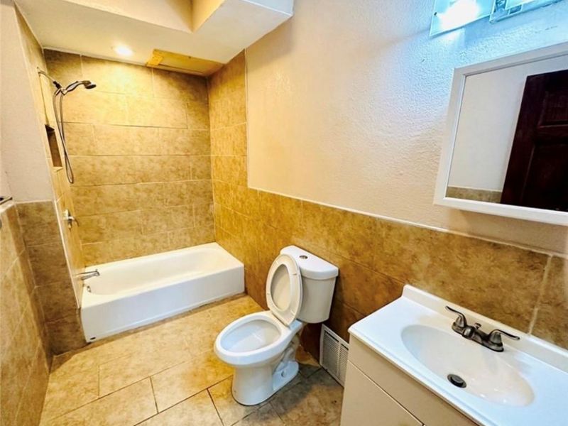 3625 Newark Avenue, Cleveland, OH 44109 Photo 11