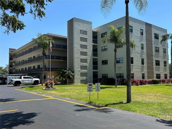 6190 80TH STREET N, Unit 204, ST PETERSBURG, FL 33709
