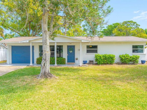 517 S PENINSULA AVENUE , NEW SMYRNA BEACH, FL 32169