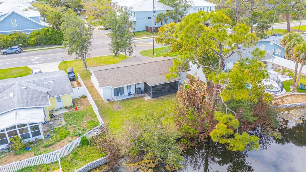 517 S Peninsula Avenue, New Smyrna Beach, FL 32169 Photo