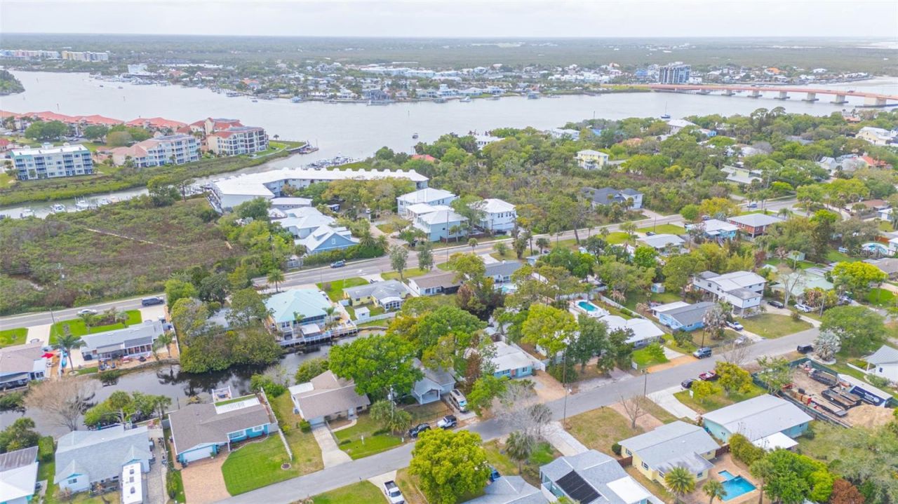 517 S Peninsula Avenue, New Smyrna Beach, FL 32169 Photo