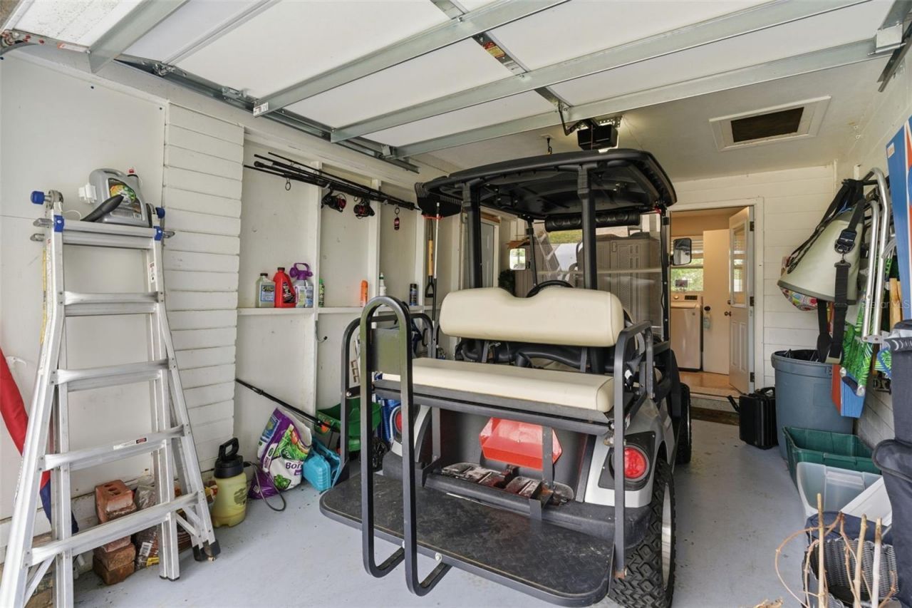 517 S Peninsula Avenue, New Smyrna Beach, FL 32169 Photo