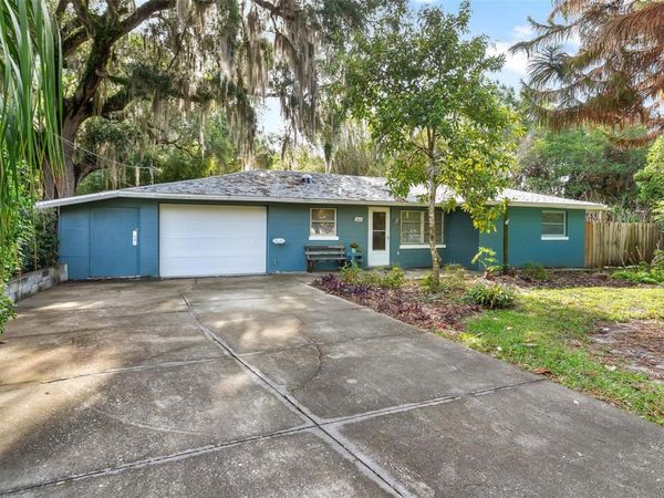 366 BAY ROAD , MOUNT DORA, FL 32757