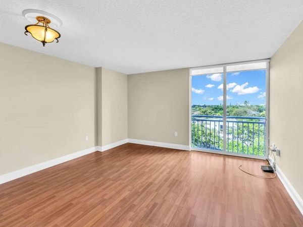 3000 Coral Way, Unit 507, Miami, FL 33145