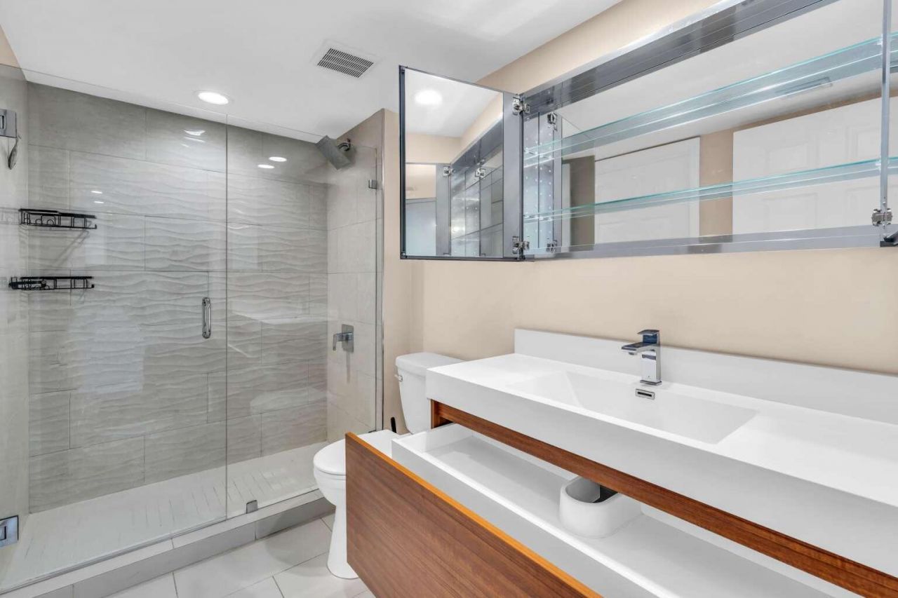 3000 Coral Way, Unit 507, Miami, FL 33145 Photo