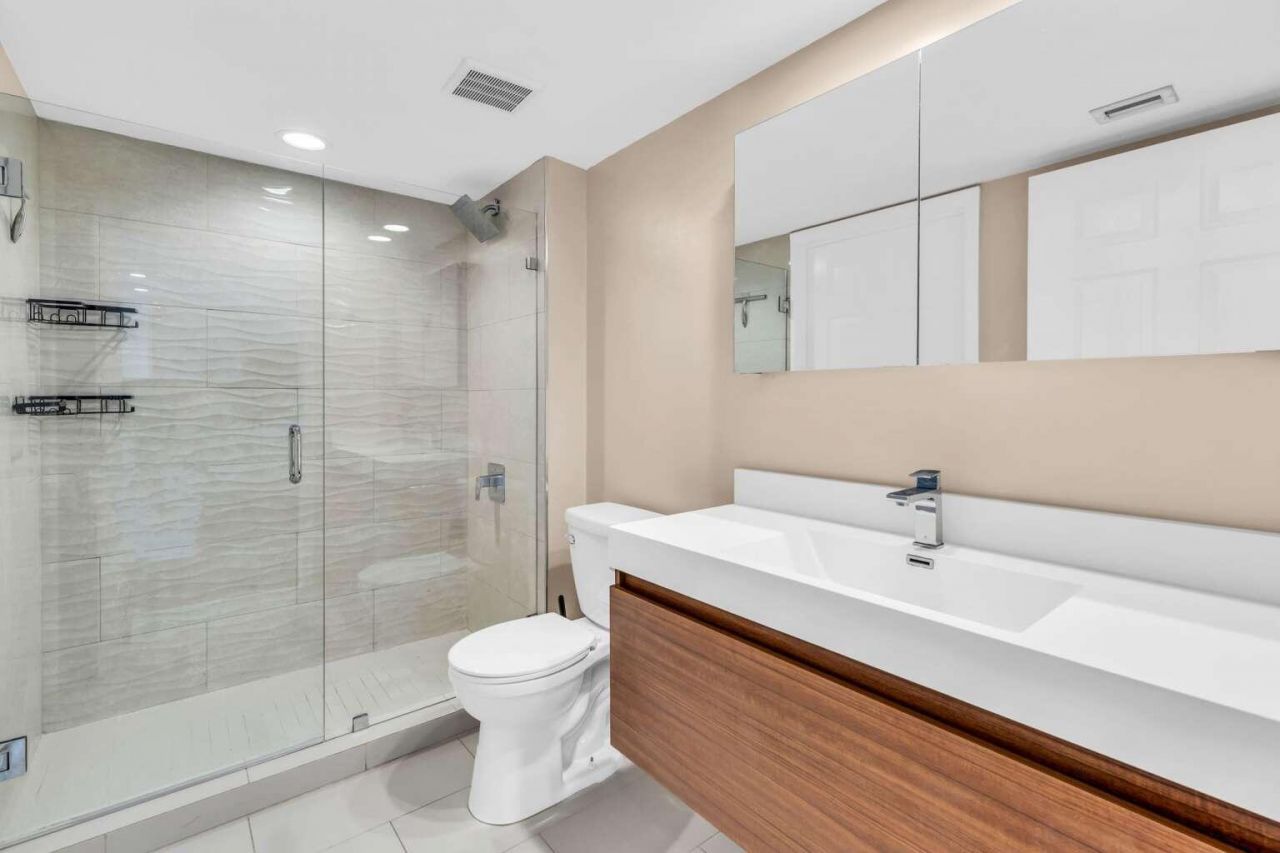 3000 Coral Way, Unit 507, Miami, FL 33145 Photo