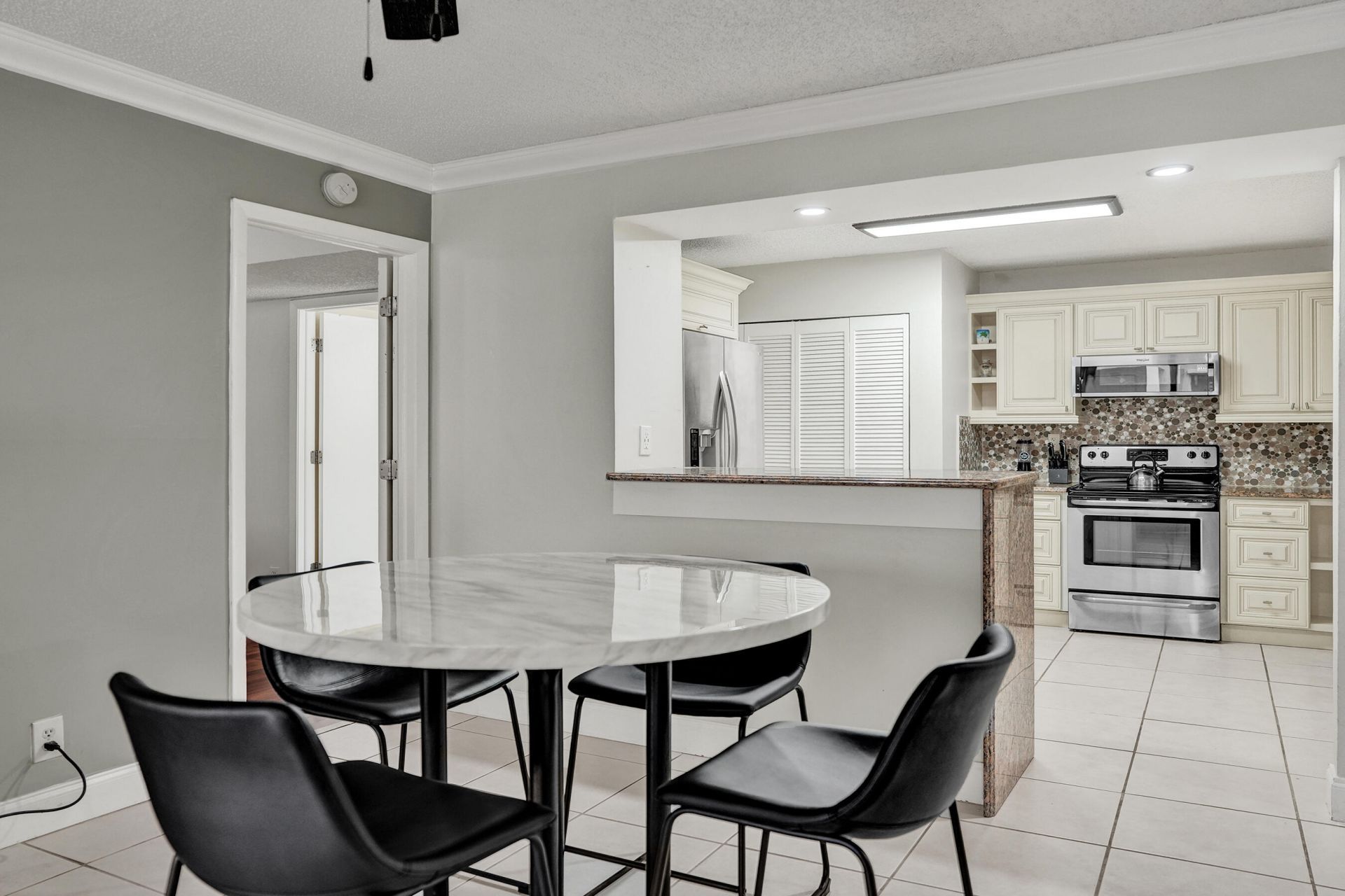 12215 Royal Palm Boulevard, Unit 4q, Coral Springs, FL 33065 Photo