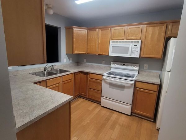 5132 Greenville Loop Road , Unit Apt B, Wilmington, NC 28409