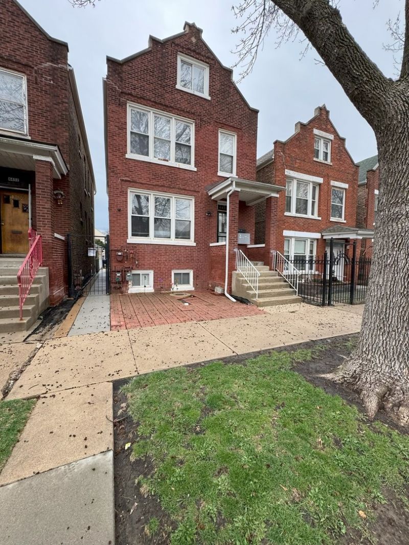 4450 S Richmond Street, Chicago, IL 60632 Main Photo