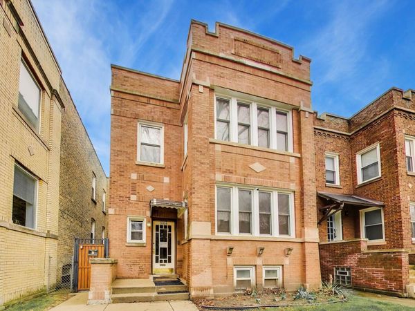 5814 N Campbell Avenue, Chicago, IL 60659