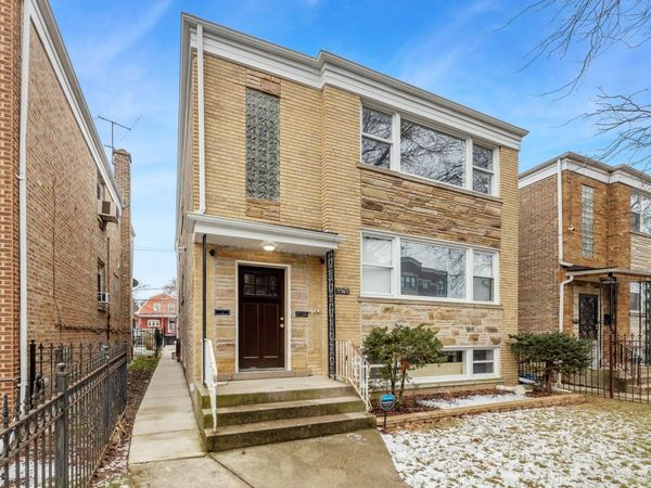 5565 W Gladys Avenue , Unit 2, Chicago, IL 60644