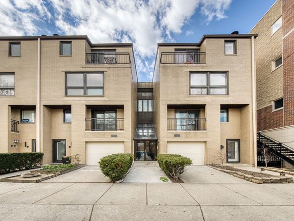 1644 N Mohawk Street , Unit B, Chicago, IL 60614