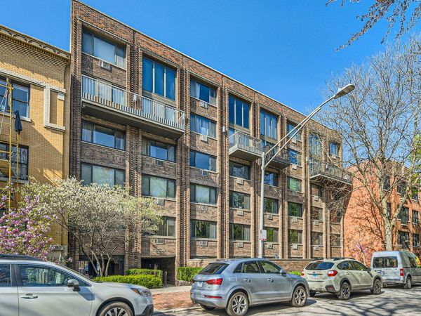 644 W Arlington Place , Unit 2J, Chicago, IL 60614