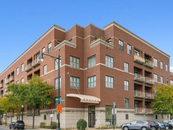 3300 W Irving Park Road , Unit G4, Chicago, IL 60618