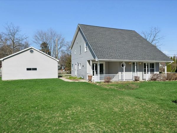 3303 Eastway Drive , Island Lake, IL 60042