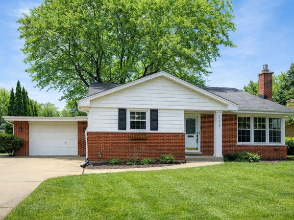 713 S William Street , Mount Prospect, IL 60056