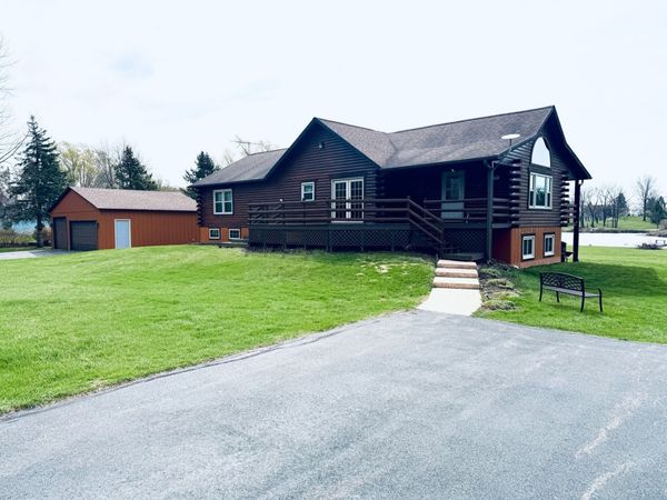 10835 E Barron Road , Rochelle, IL 61068