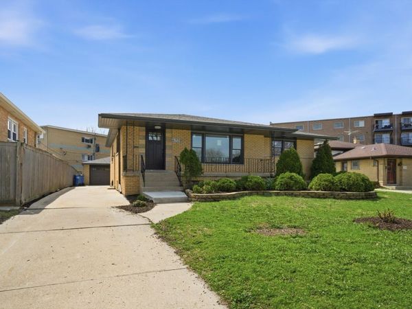 4728 W 99th Place , Oak Lawn, IL 60453