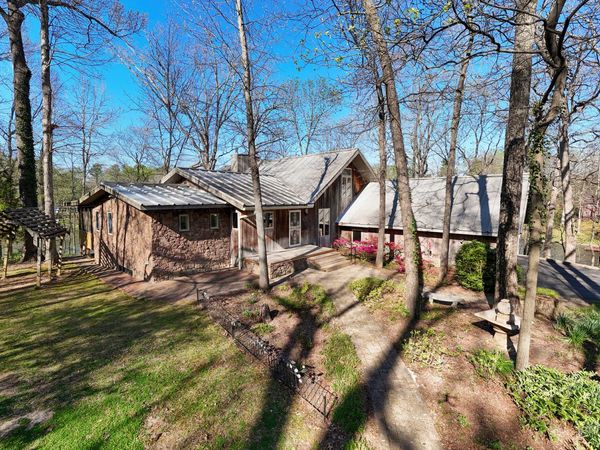 5 Lake Shore Court , Carbondale, IL 62902