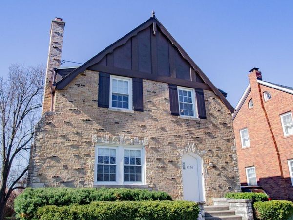 6176 N Nassau Avenue, Chicago, IL 60631